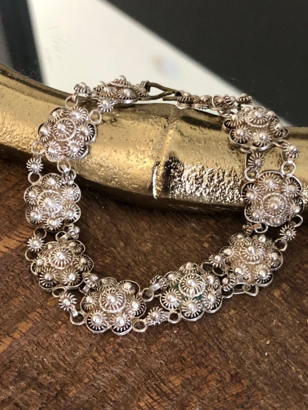 Vintage Silver Filigree Bracelet with Flower Motif